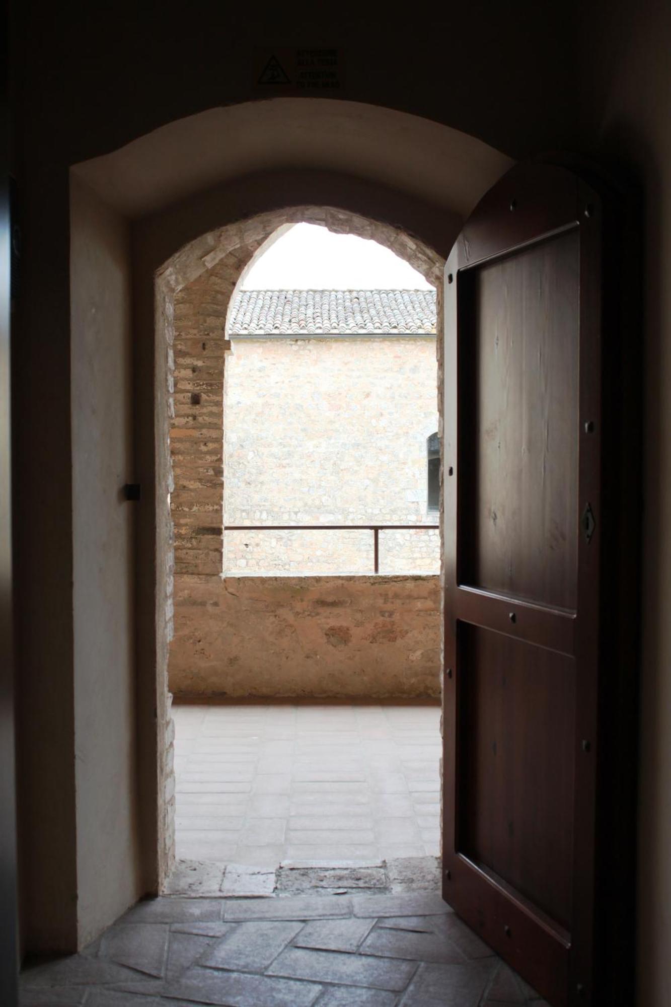 Ostello Contessa Ava Dei Lambardi Monteriggioni Exterior photo