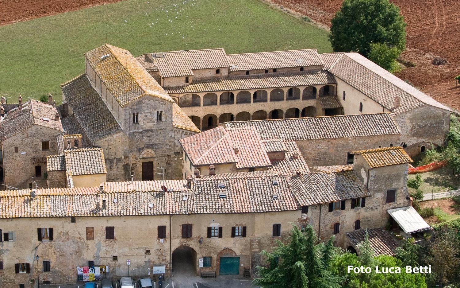 Ostello Contessa Ava Dei Lambardi Monteriggioni Exterior photo